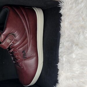 #64 Fila Men's Brown Sneakers